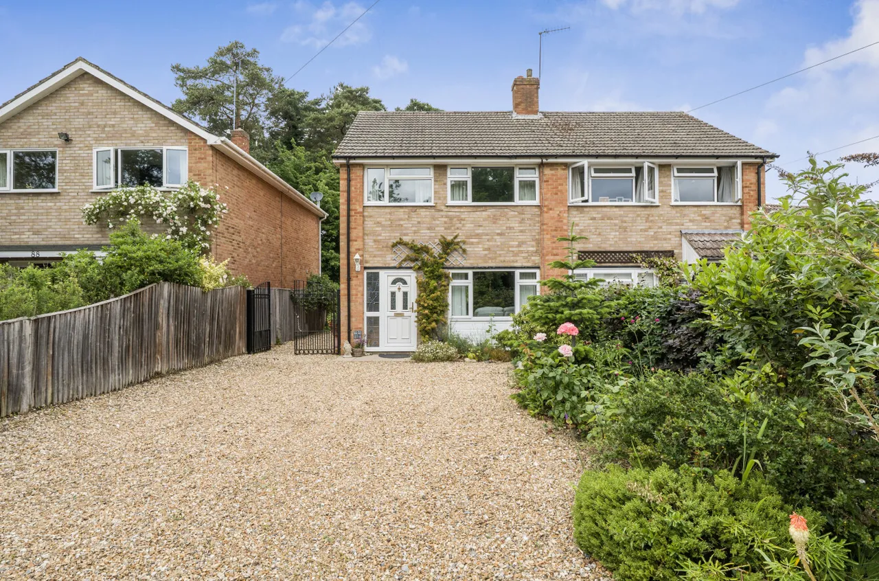 Macdonald Road, Lightwater, Surrey, GU18 5XY, photo 21