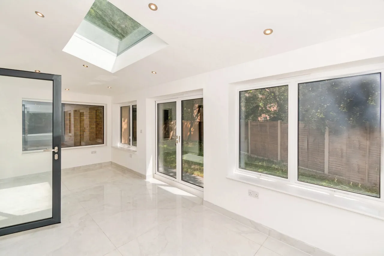 North Hill Close, Winchester, SO22, photo 17