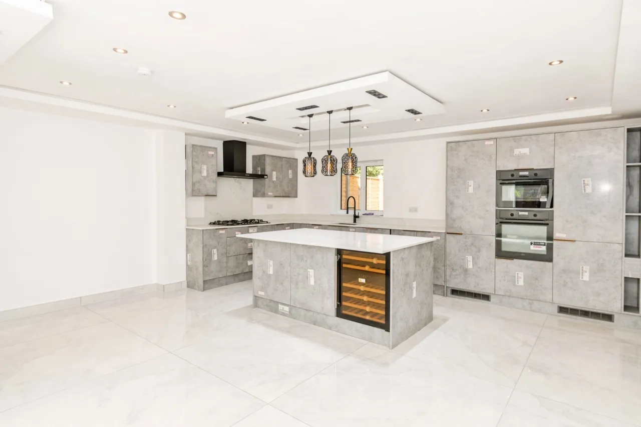 North Hill Close, Winchester, SO22, photo 8
