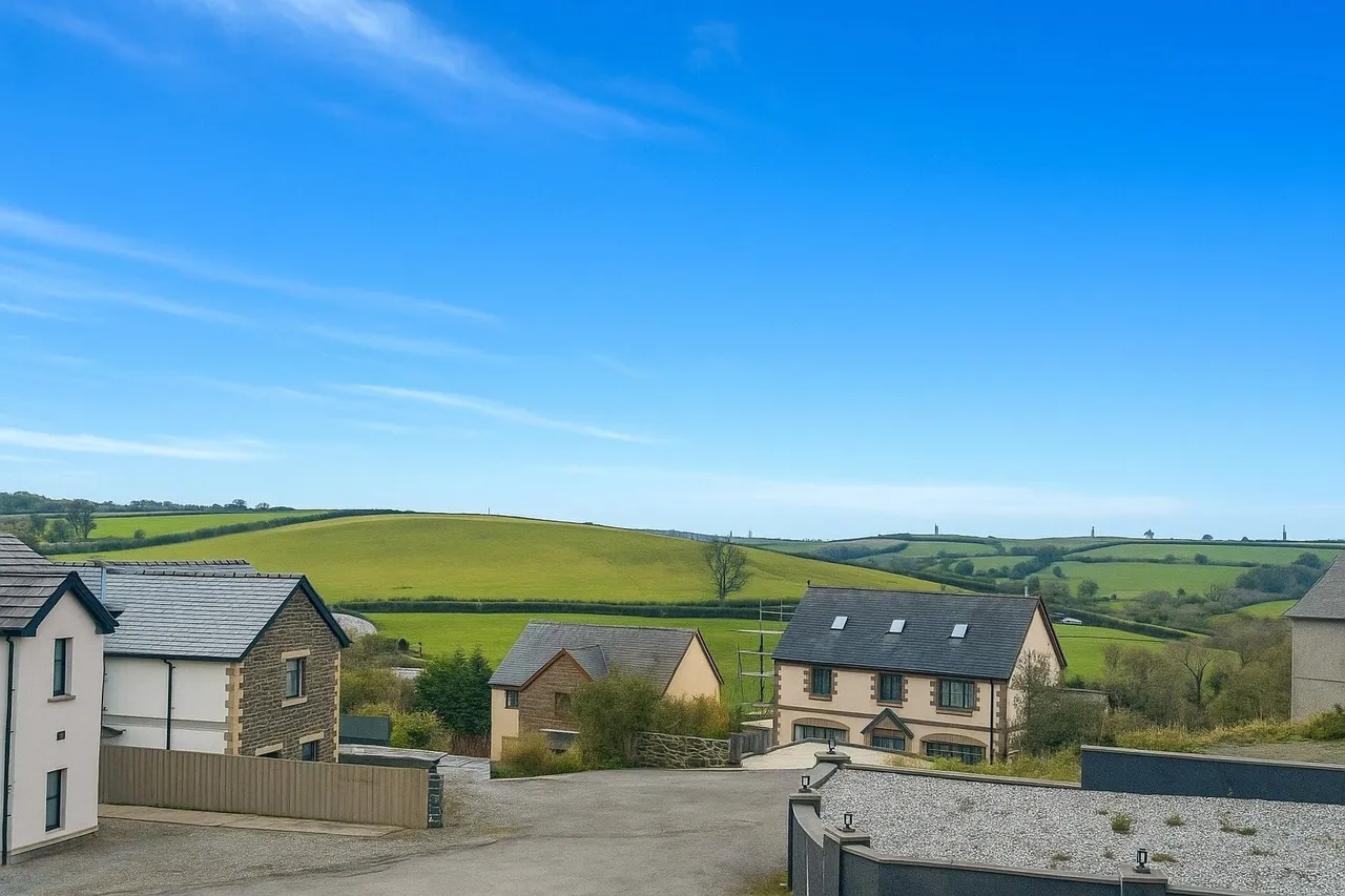 Croesyceiliog, Carmarthen, SA32, photo 31