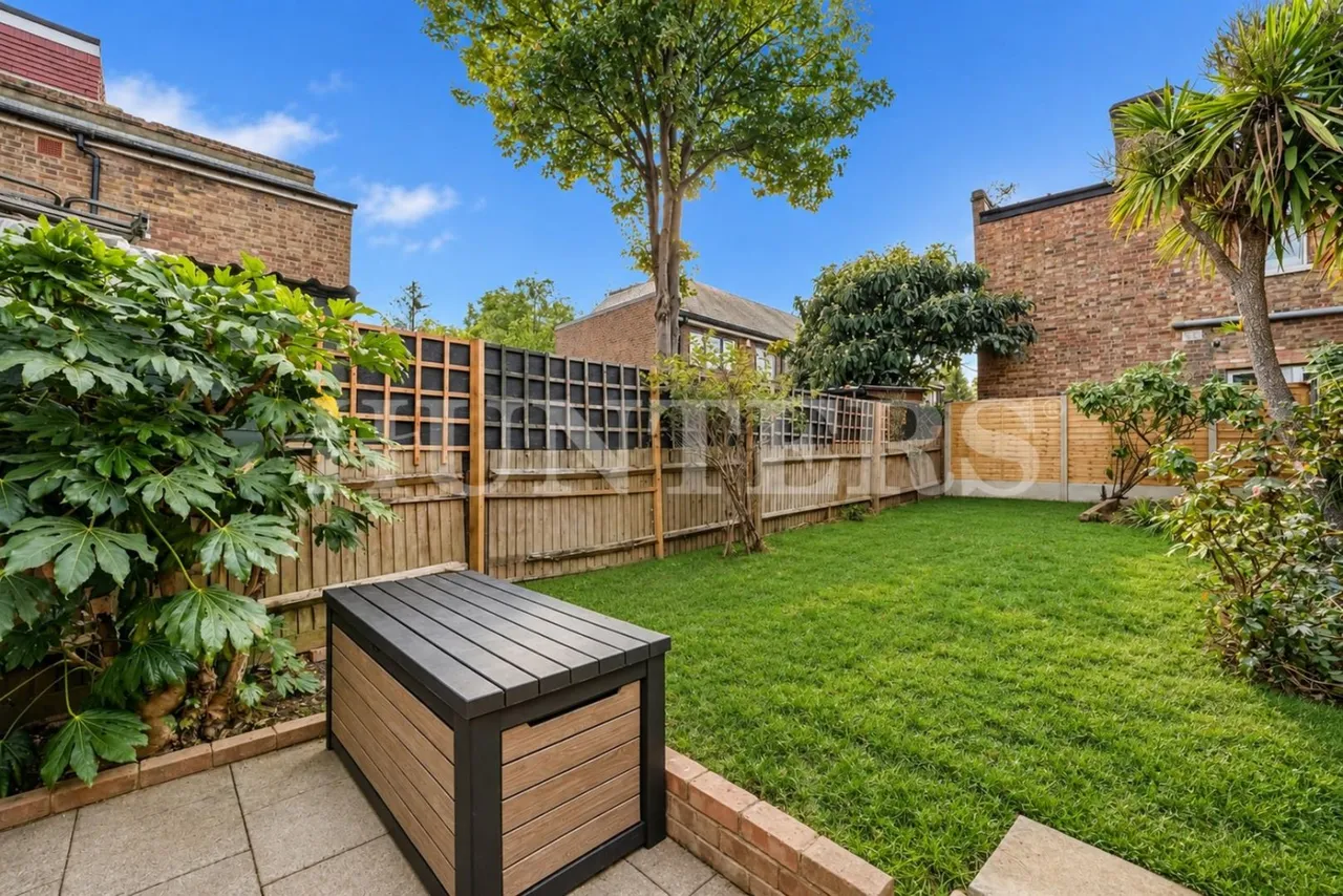 Hanover Road, London, N15, photo 17
