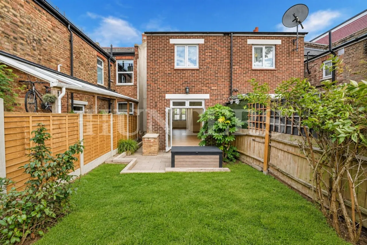 Hanover Road, London, N15, photo 18