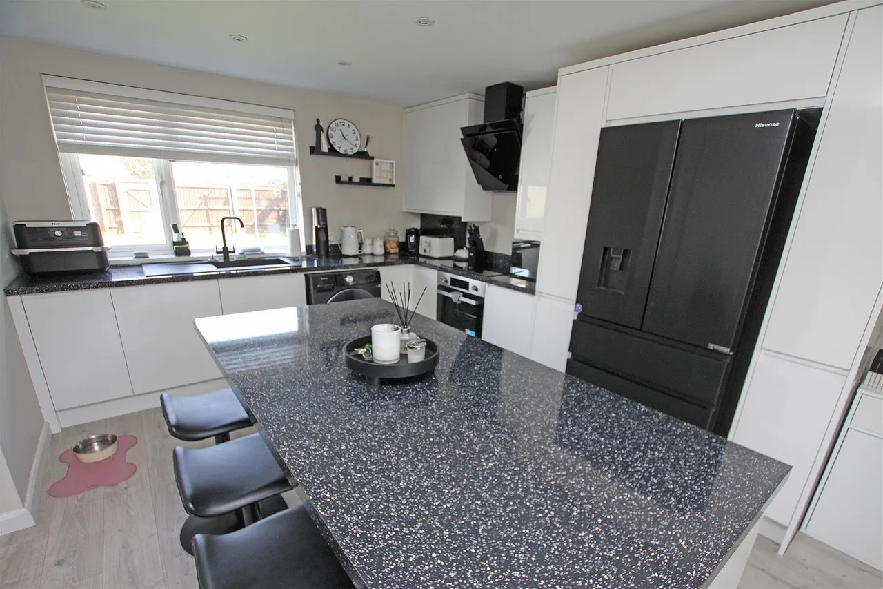 Craigmoor Avenue, Bournemouth, photo 7