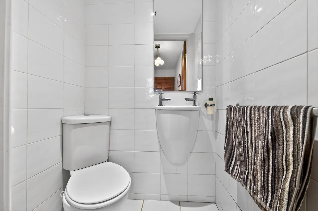 Lay Garth Fold, Rothwell, LS26, photo 9