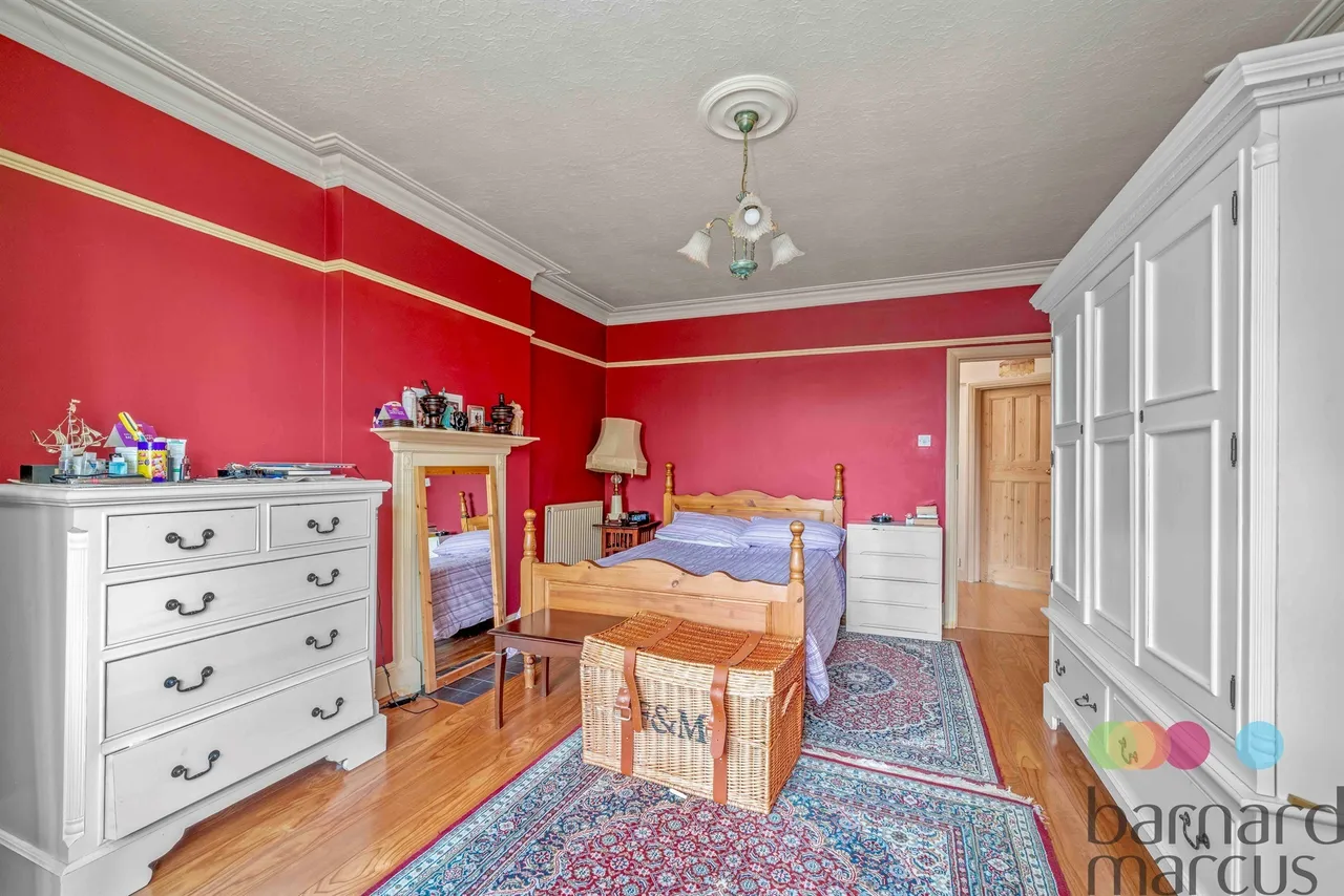 Ravensdale Avenue, London, N12, photo 18