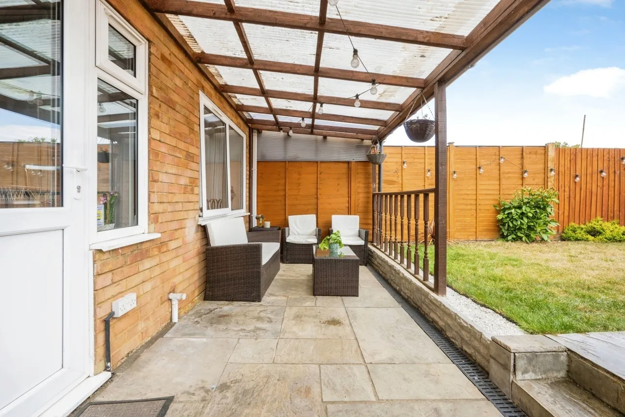 Walnut Walk, Bedford, Bedfordshire, MK42, photo 14