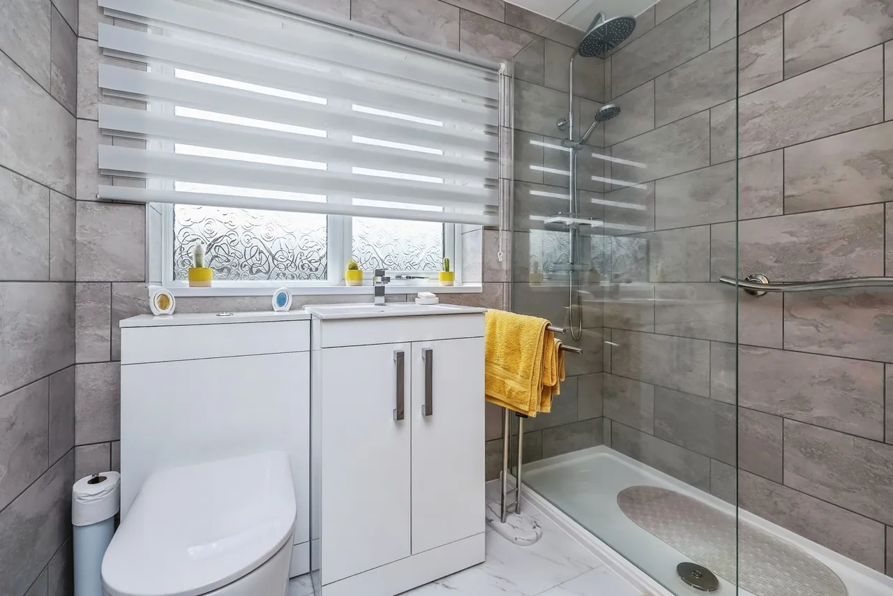 Scafell Way, Clifton, Nottingham, NG11, photo 11