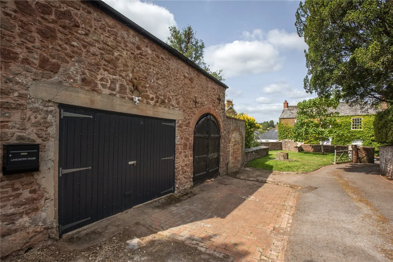St. Michaels Hill, Milverton, TA4, photo 21
