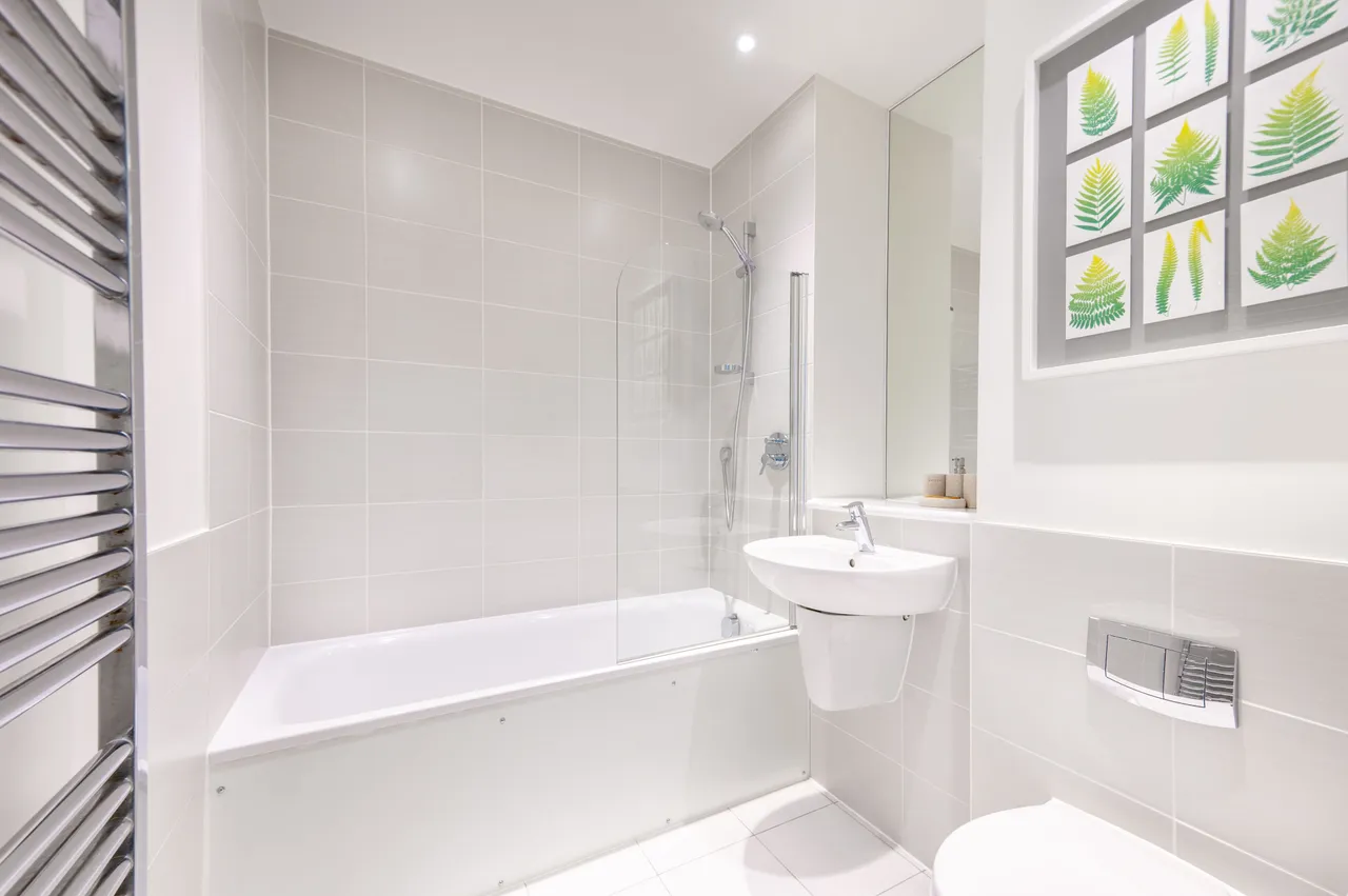 24 Coles Green Court, Coles Green Road, London, photo 7