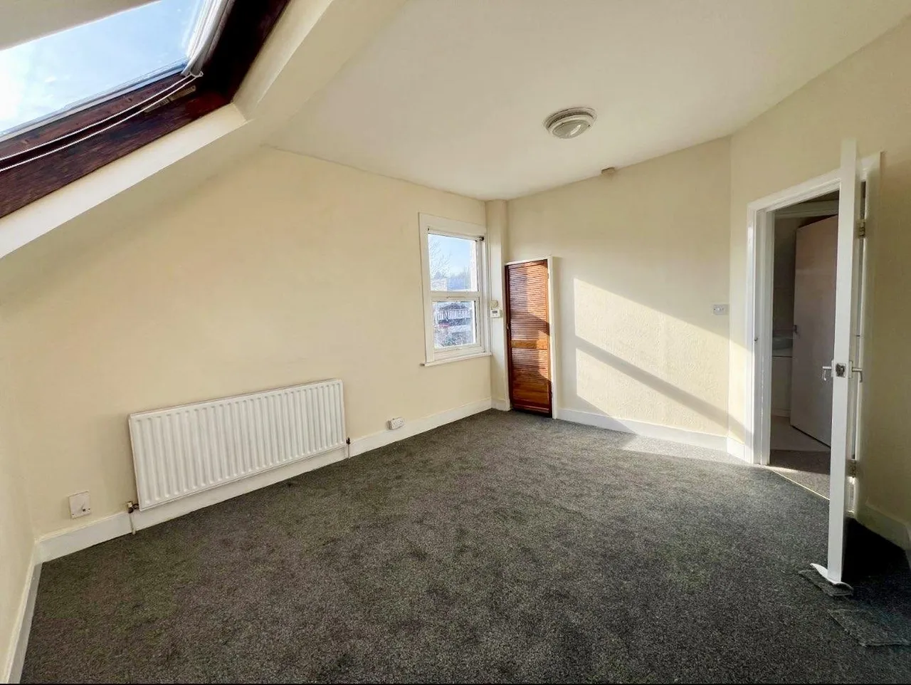 Brighton Road, Purley, CR8, photo 6