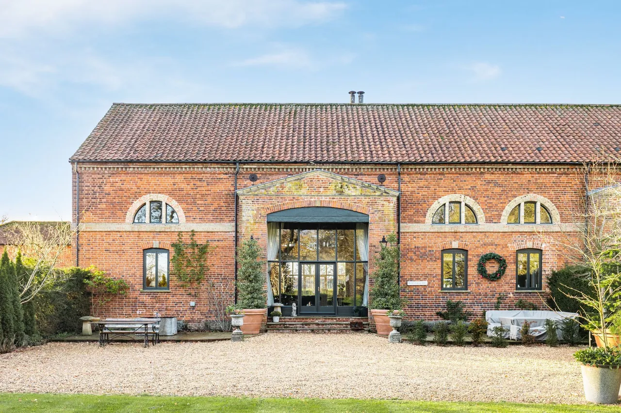 4 bed property for sale, Refined Rural Living in South Creake