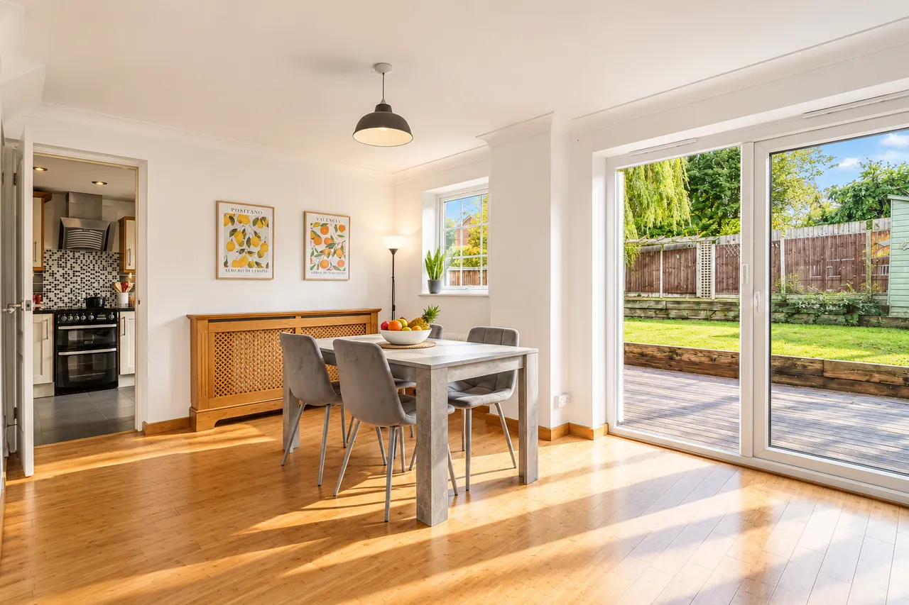 Darwin Close, Cheltenham, GL51, photo 4