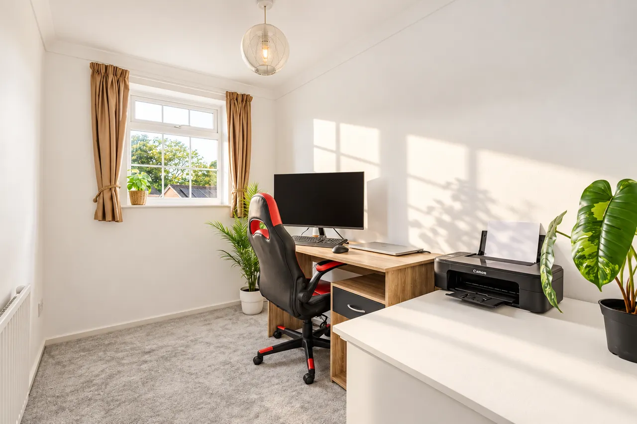 Darwin Close, Cheltenham, GL51, photo 22