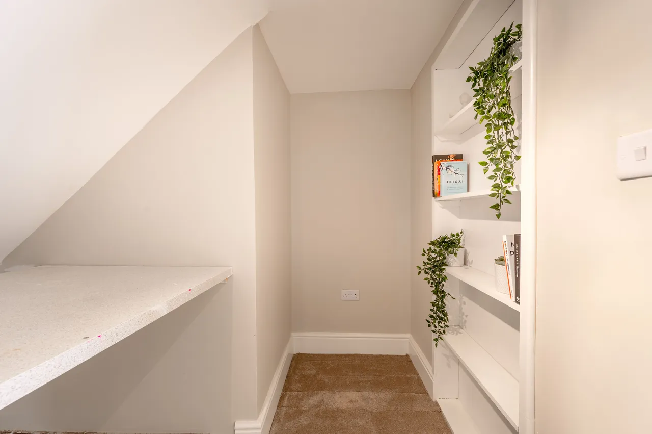 47b Sellons Avenue, London, photo 8