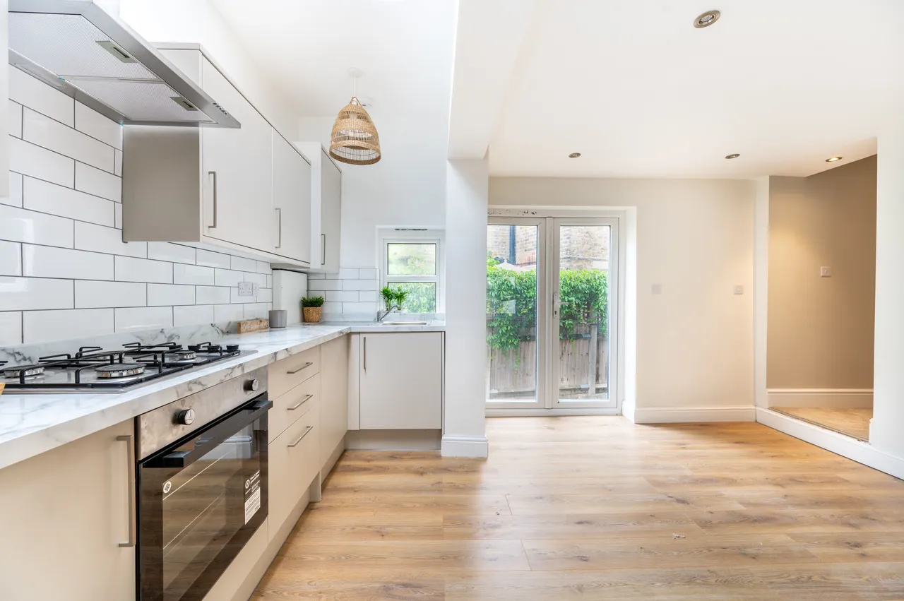47b Sellons Avenue, London, photo 3