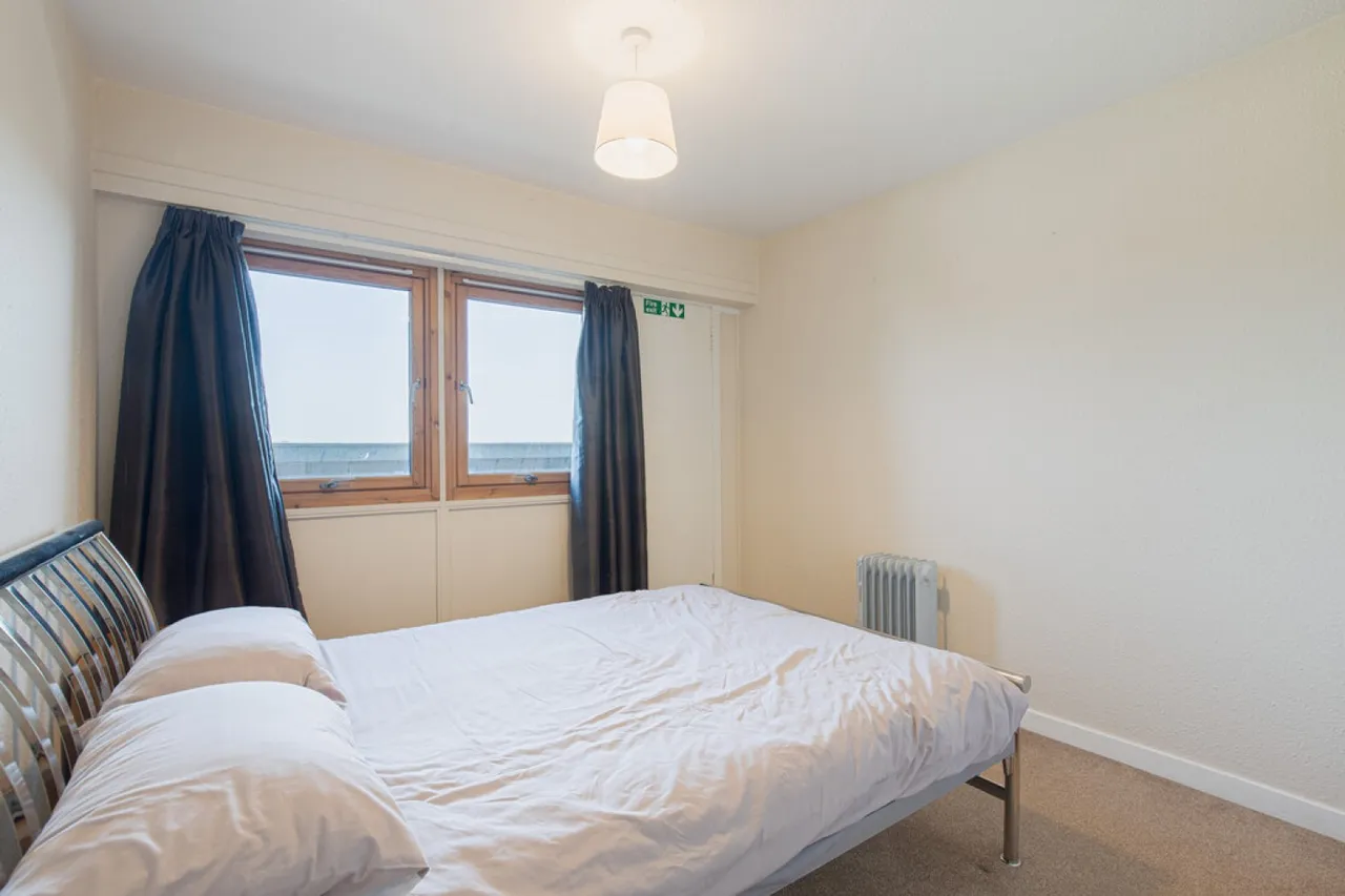 Hutcheon Court, Aberdeen, AB25, photo 6