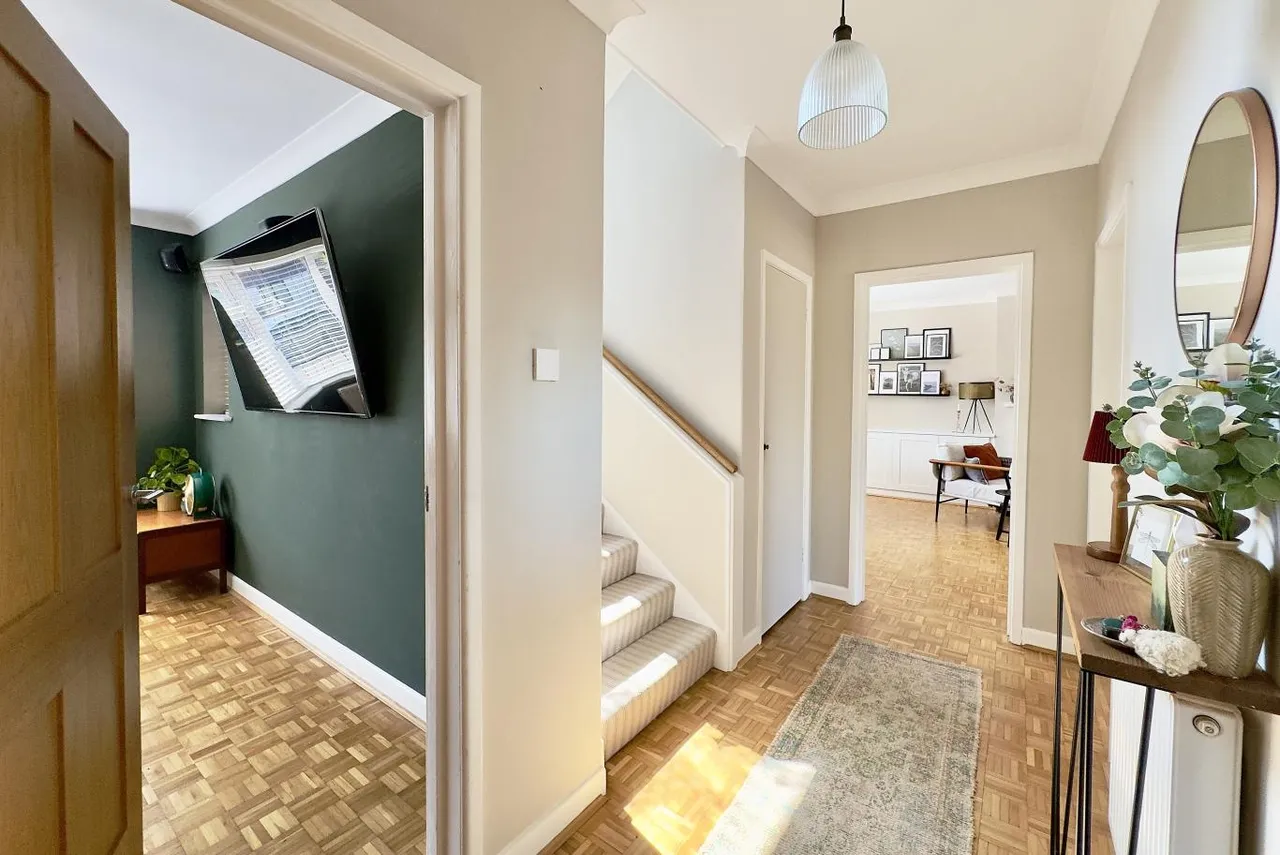 Keith Road, BH3, photo 6