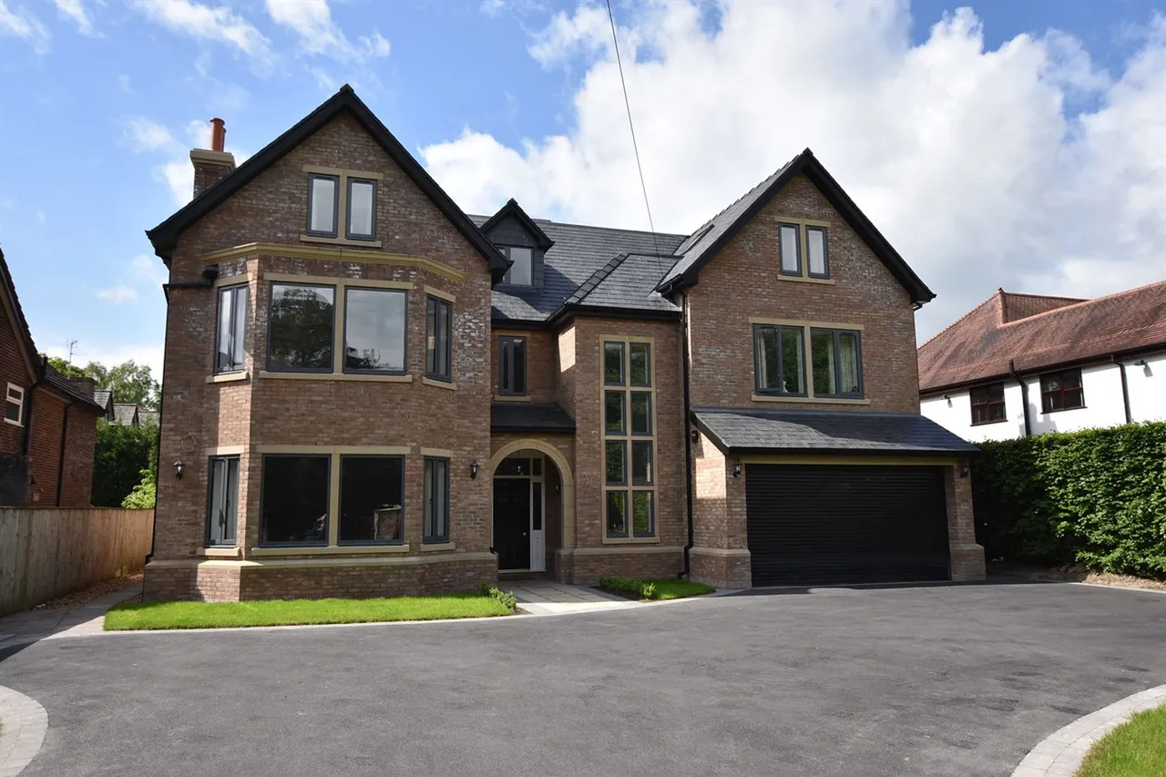 Hale Road, Altrincham, photo 20