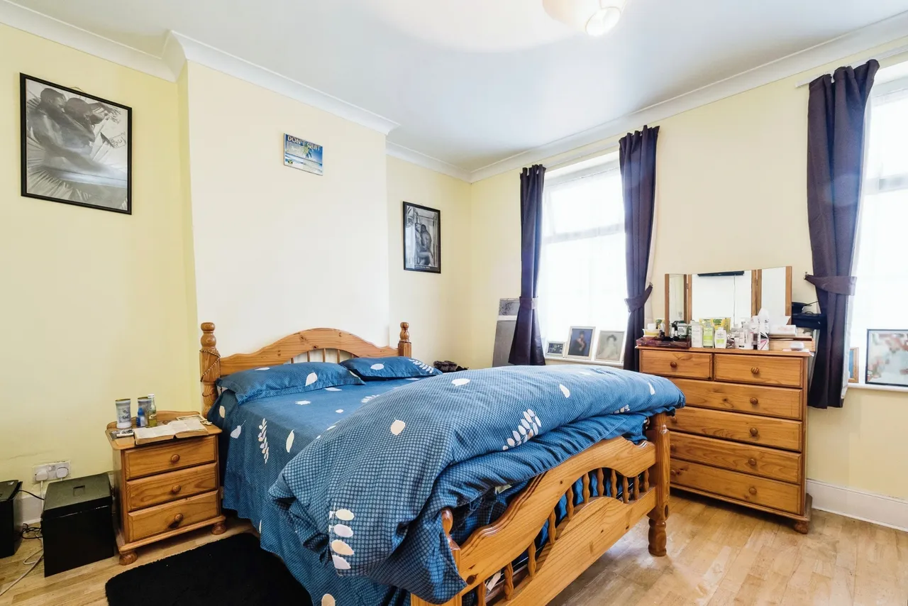 Stirling Road, London, E13, photo 14
