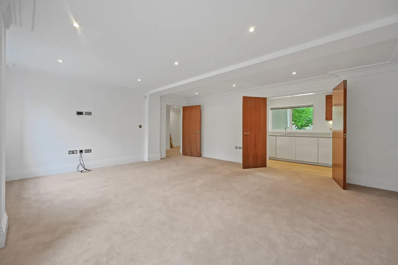 Havanna Drive, London, photo 3