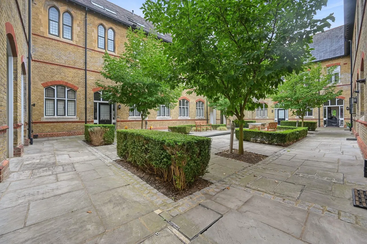 Havanna Drive, London, photo 6