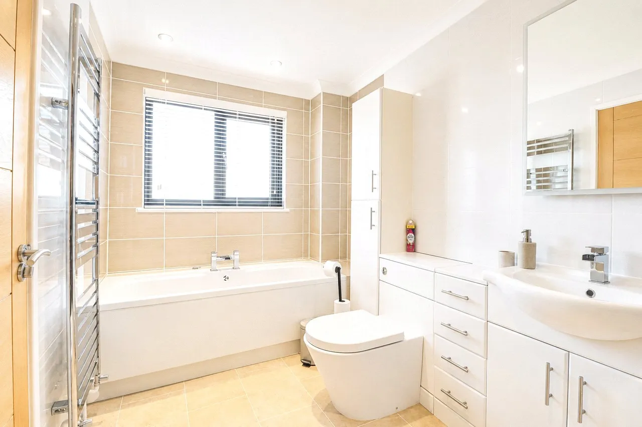 Pebbleridge Road, Westward Ho!, EX39, photo 31