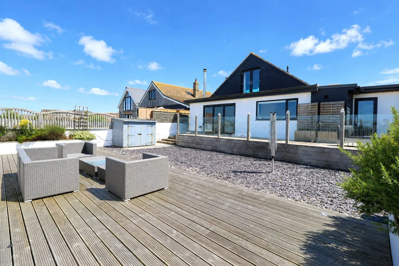 Pebbleridge Road, Westward Ho!, EX39, photo 6