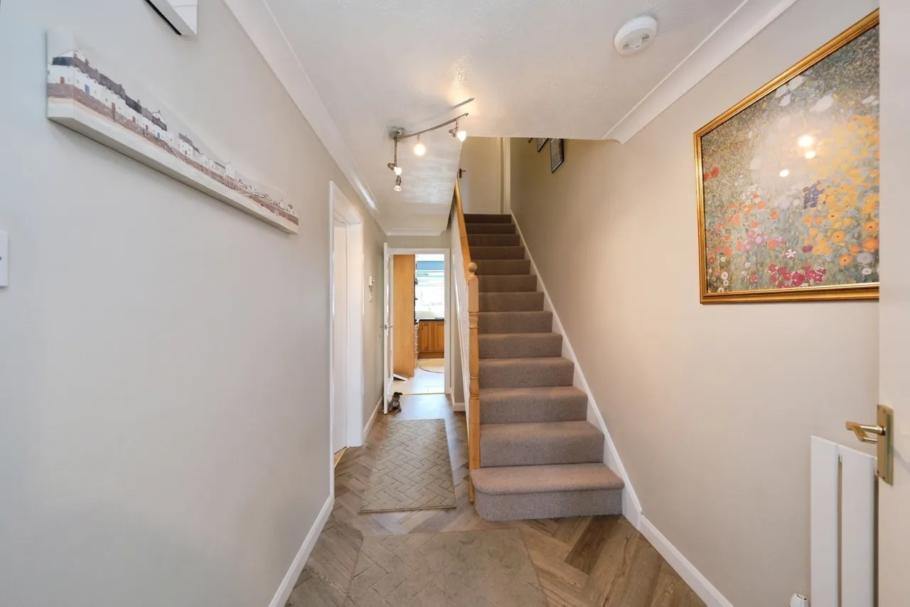 Muirfield Way, Mansfield Woodhouse, Mansfield, Nottinghamshire, NG19, photo 22