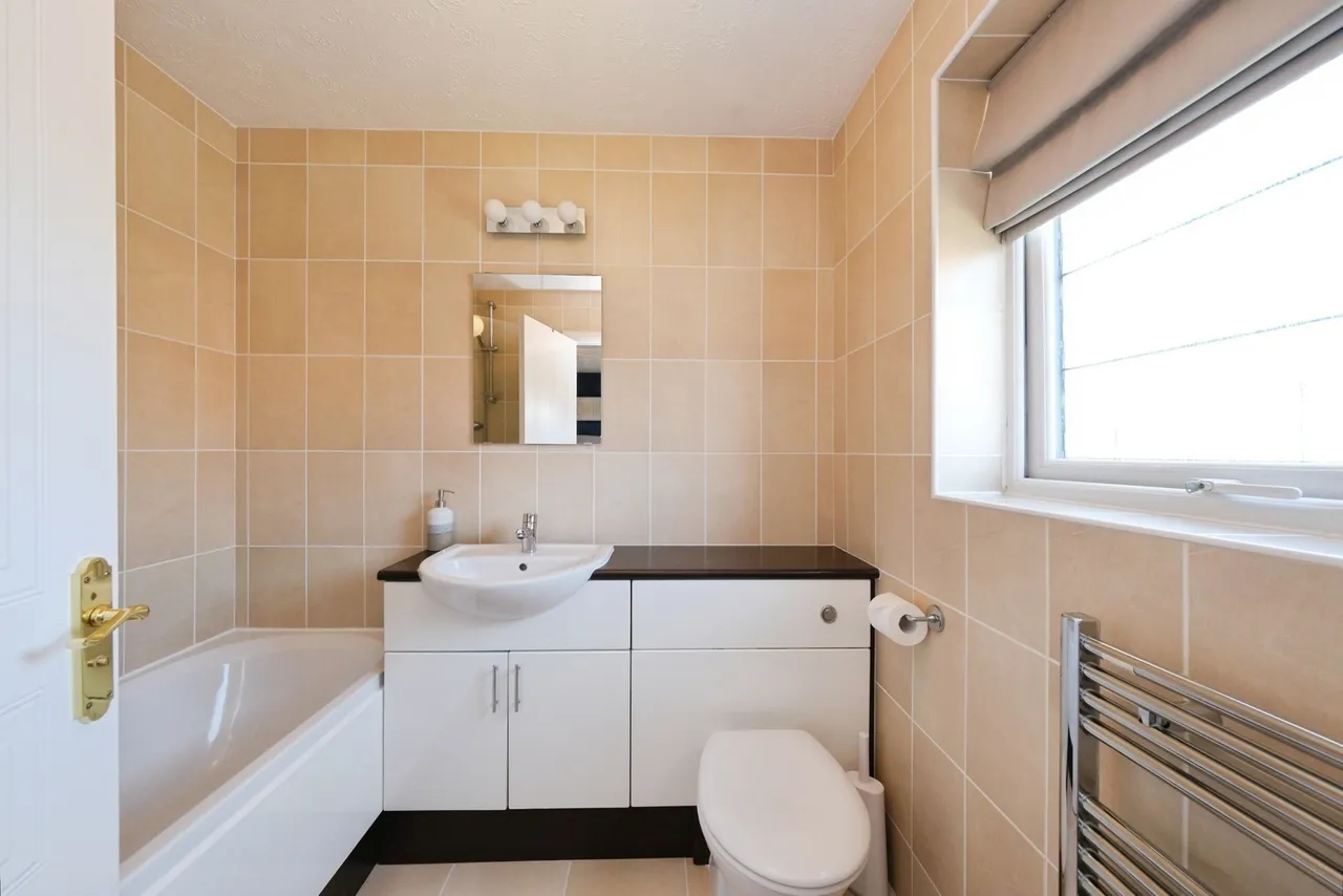 Muirfield Way, Mansfield Woodhouse, Mansfield, Nottinghamshire, NG19, photo 13