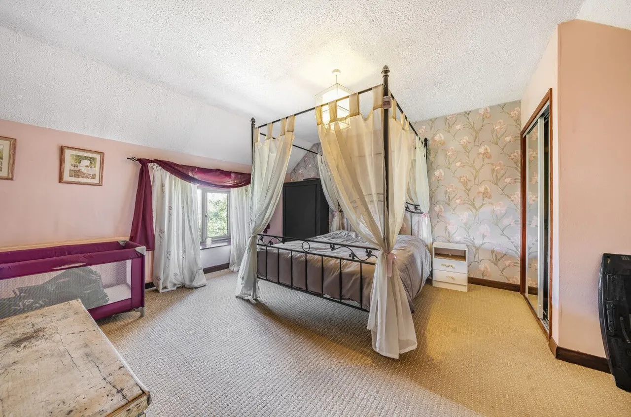 Main Street, Walton, BA16, photo 16