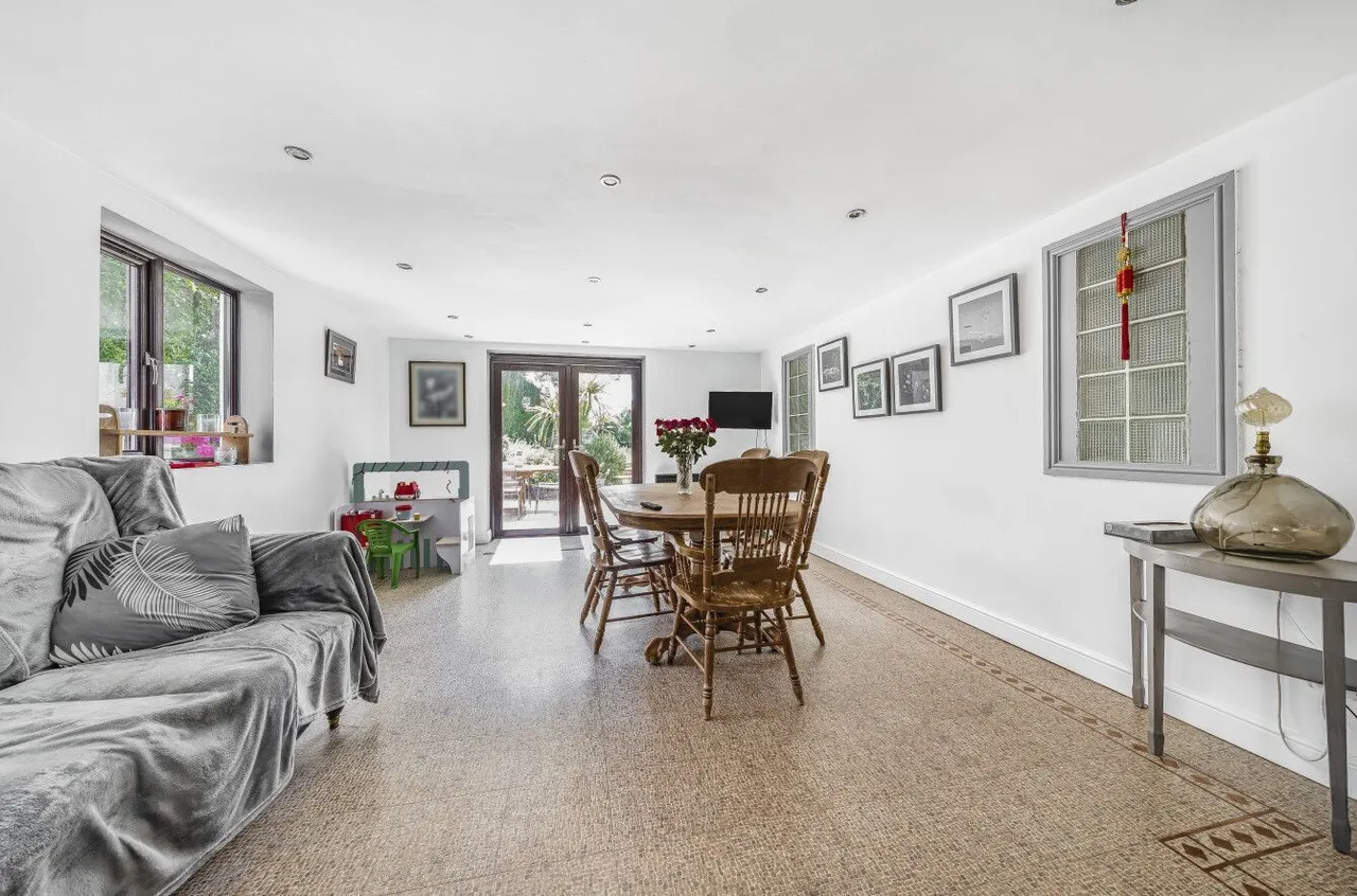 Main Street, Walton, BA16, photo 5