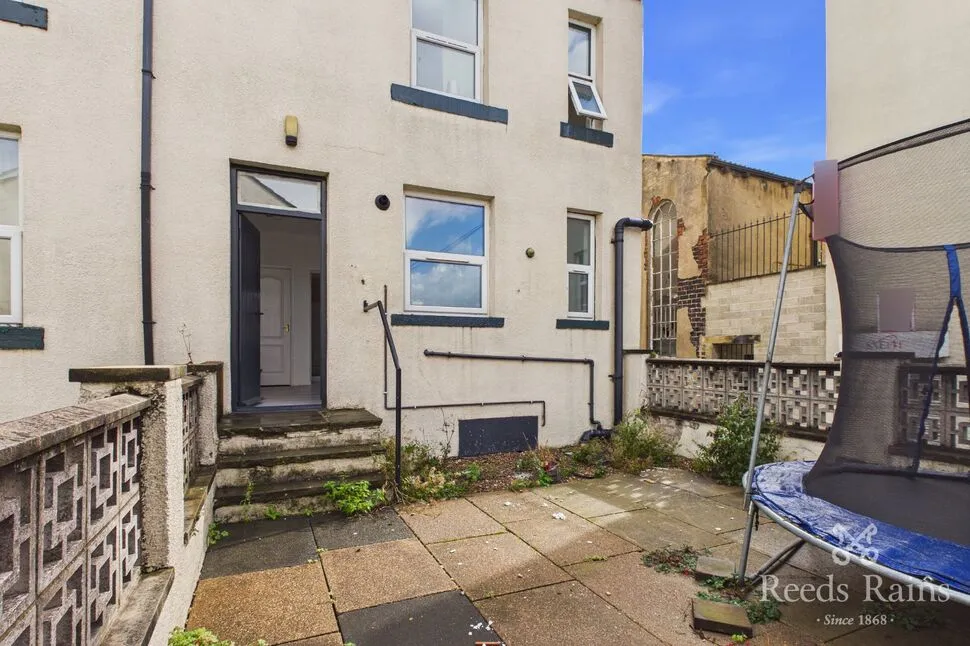 Kaye Street, Heckmondwike, West Yorkshire, WF16, photo 4