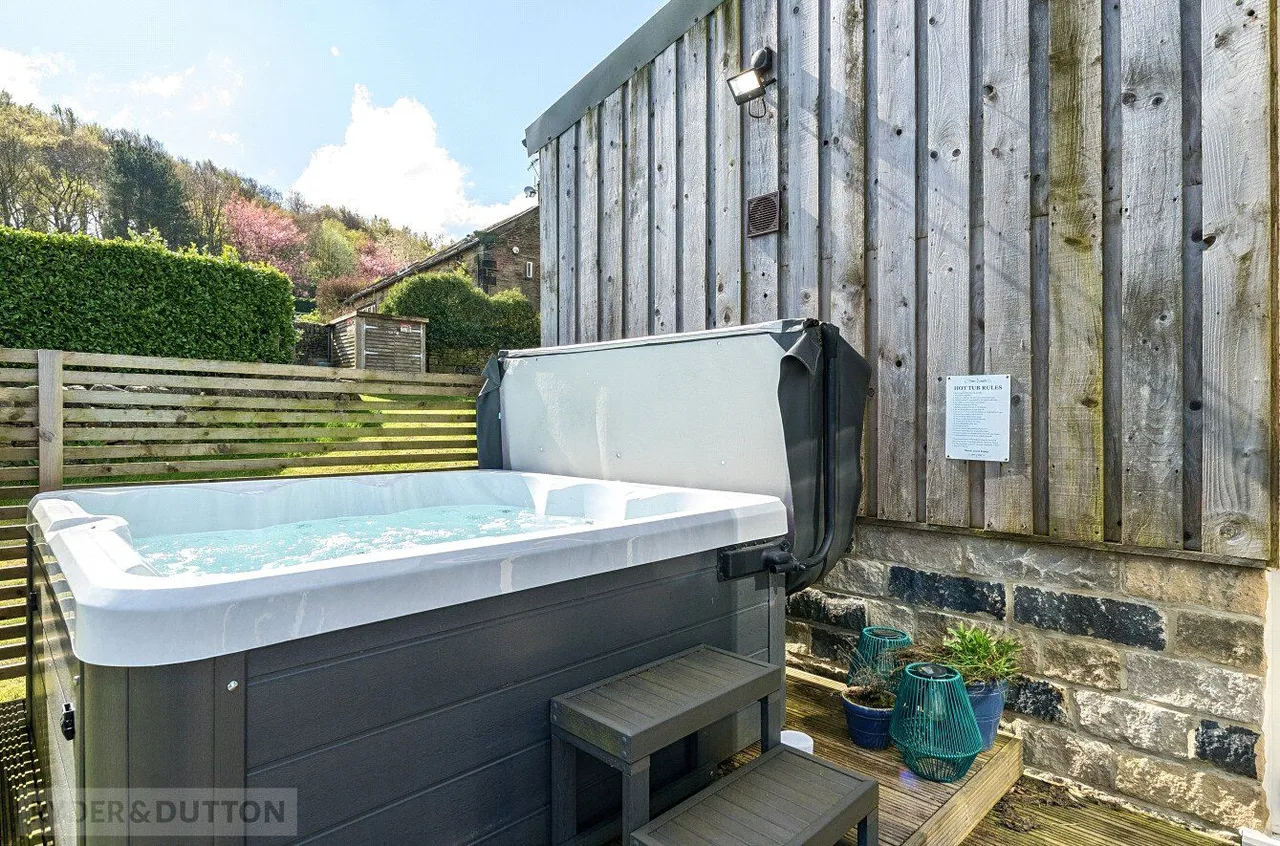 Heights Barn, Ripponden, HX6, photo 23