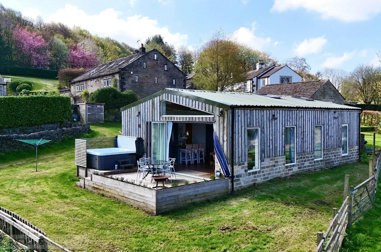 Heights Barn, Ripponden, HX6, photo 17