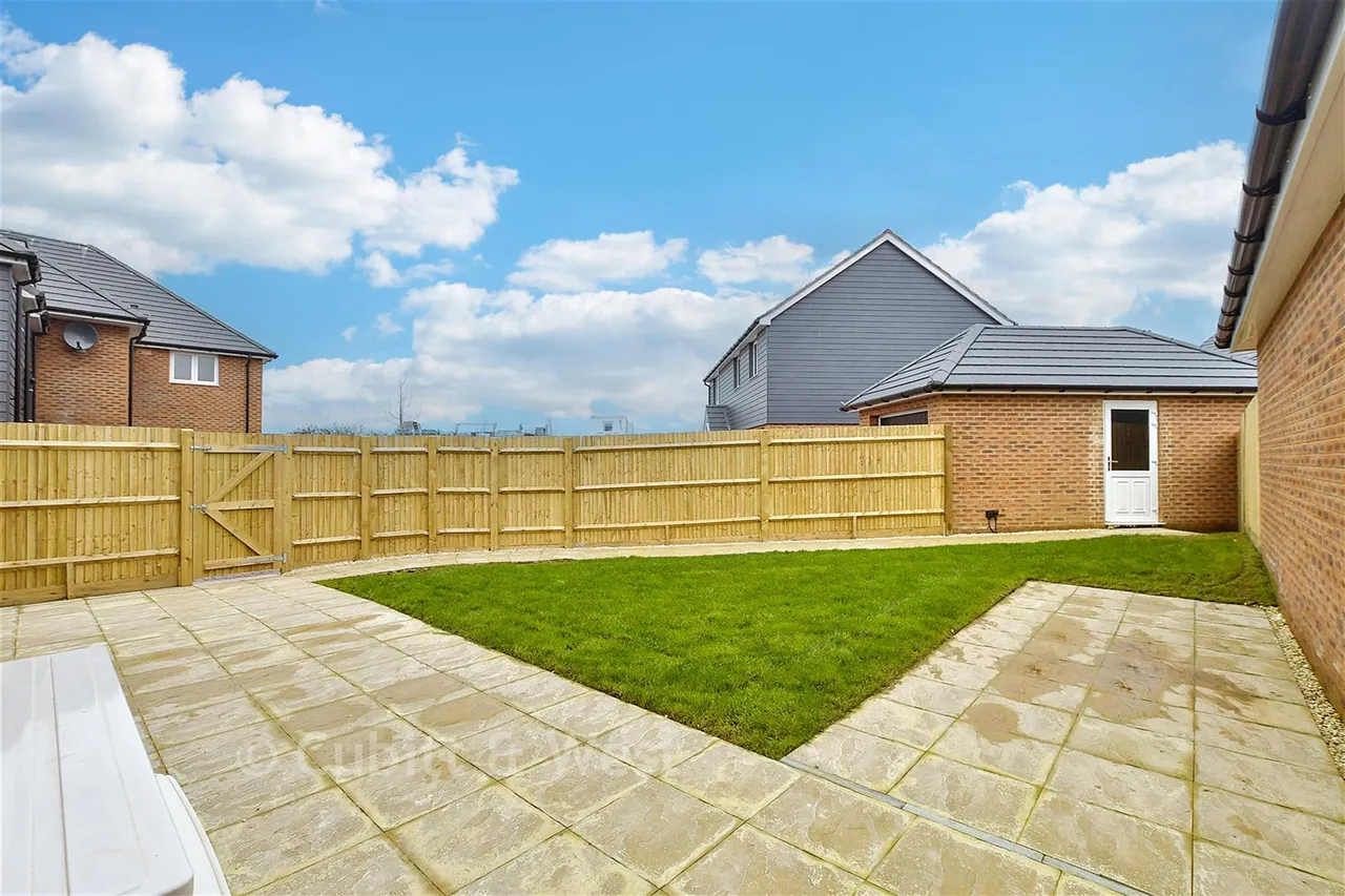 Wittering Place, West Wittering, PO20, photo 5