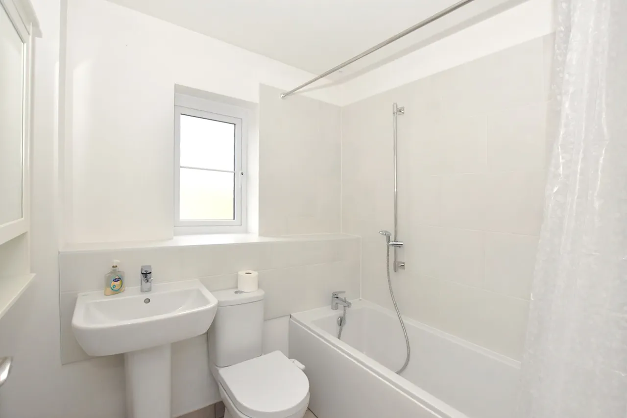 Newmarket Street, Bicester, photo 21