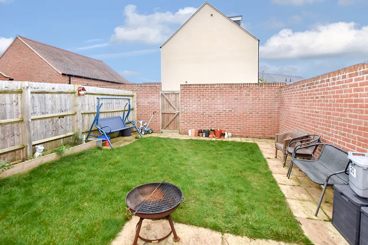 Newmarket Street, Bicester, photo 22
