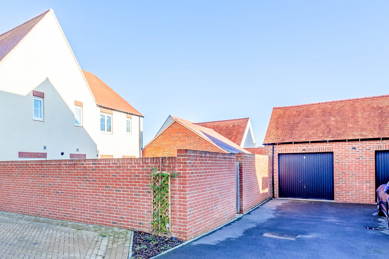Newmarket Street, Bicester, photo 24