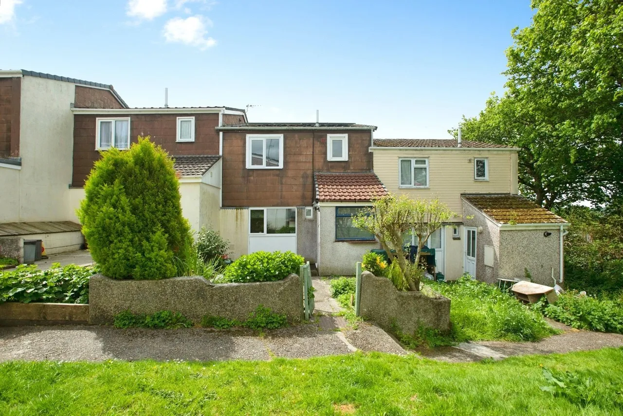 3 bed house for sale, Treningle View, Bodmin, PL31