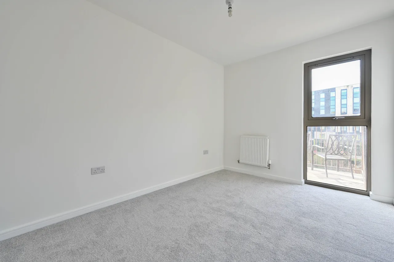 Flat 41, Wey Corner, Walnut Tree Close, Guildford, photo 9