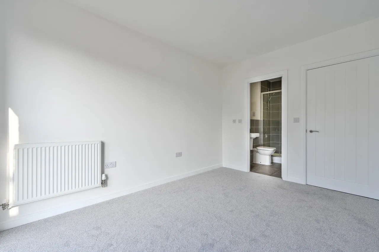 Flat 41, Wey Corner, Walnut Tree Close, Guildford, photo 8