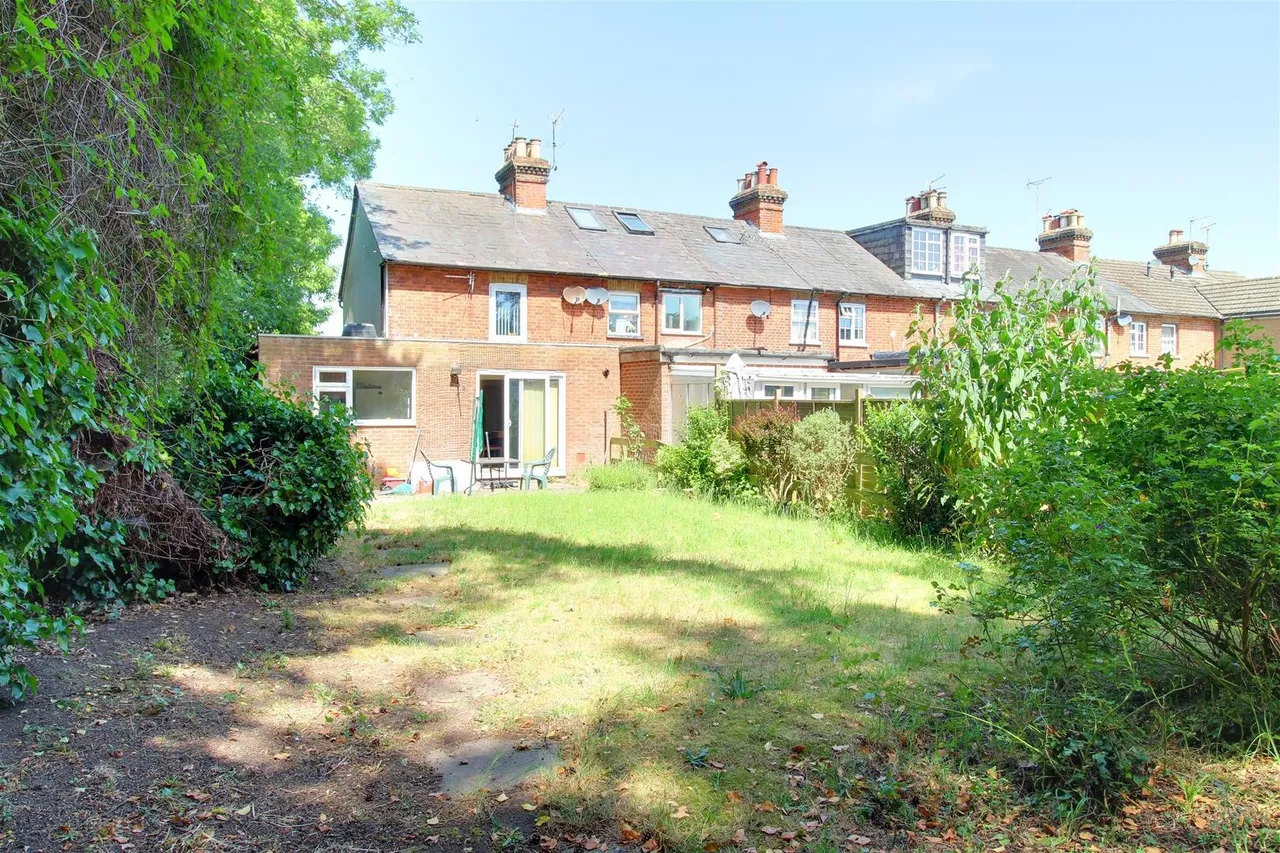 Dixons Hill Road, Welham Green AL9 7DN, photo 10