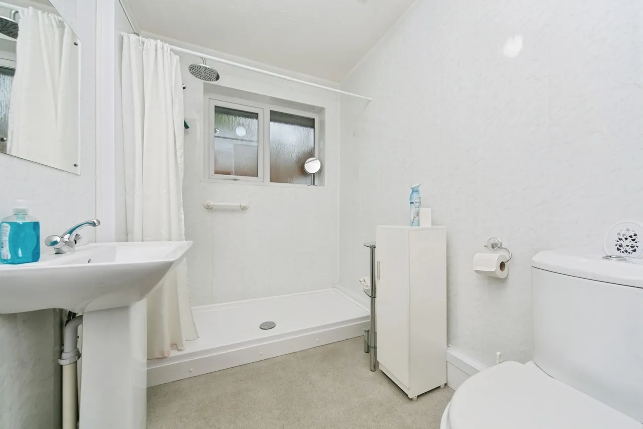 Lon Dderwen, Abergele, LL22, photo 14