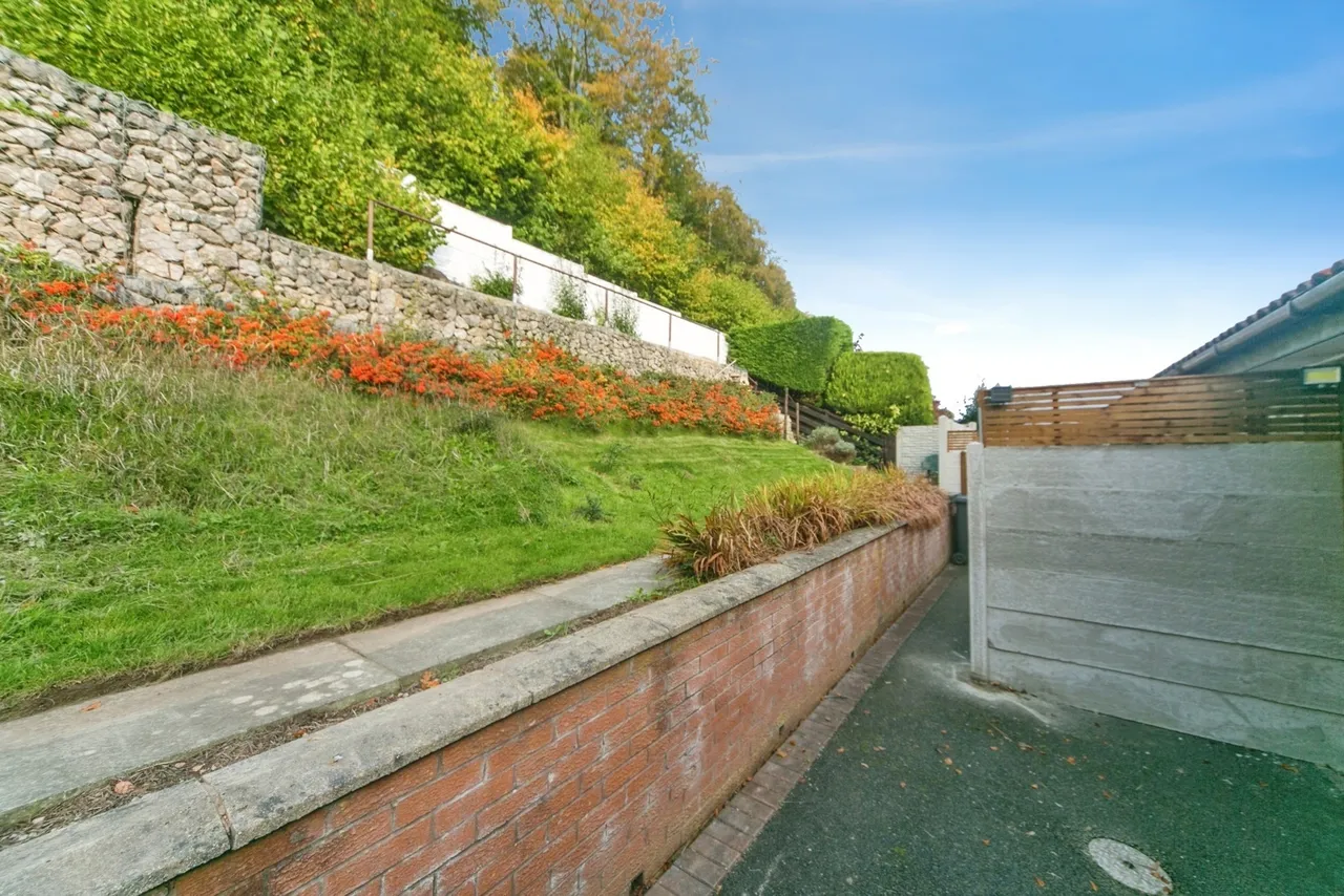 Lon Dderwen, Abergele, LL22, photo 19