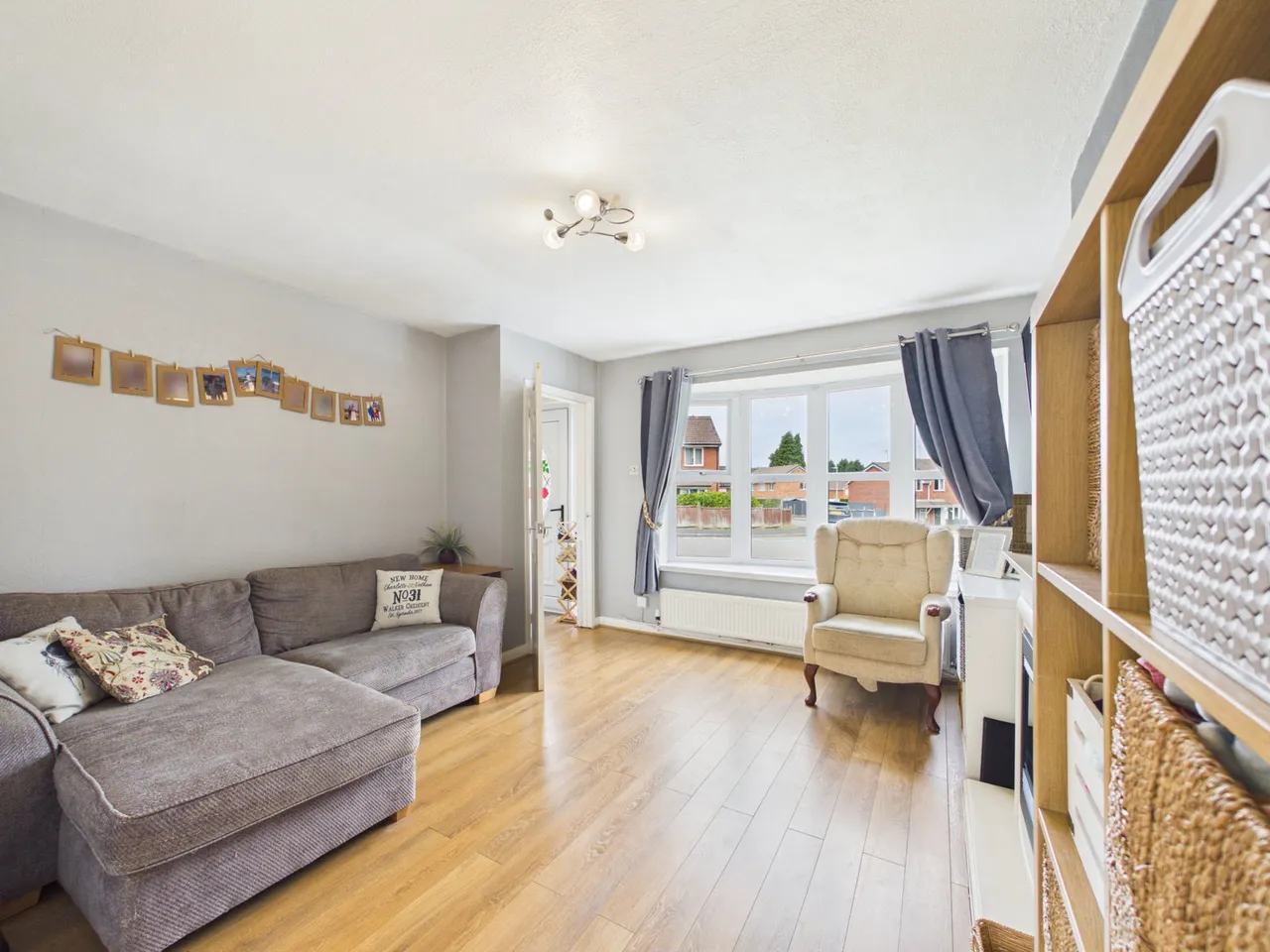 Walker Crescent, St. Georges, TF2, photo 7