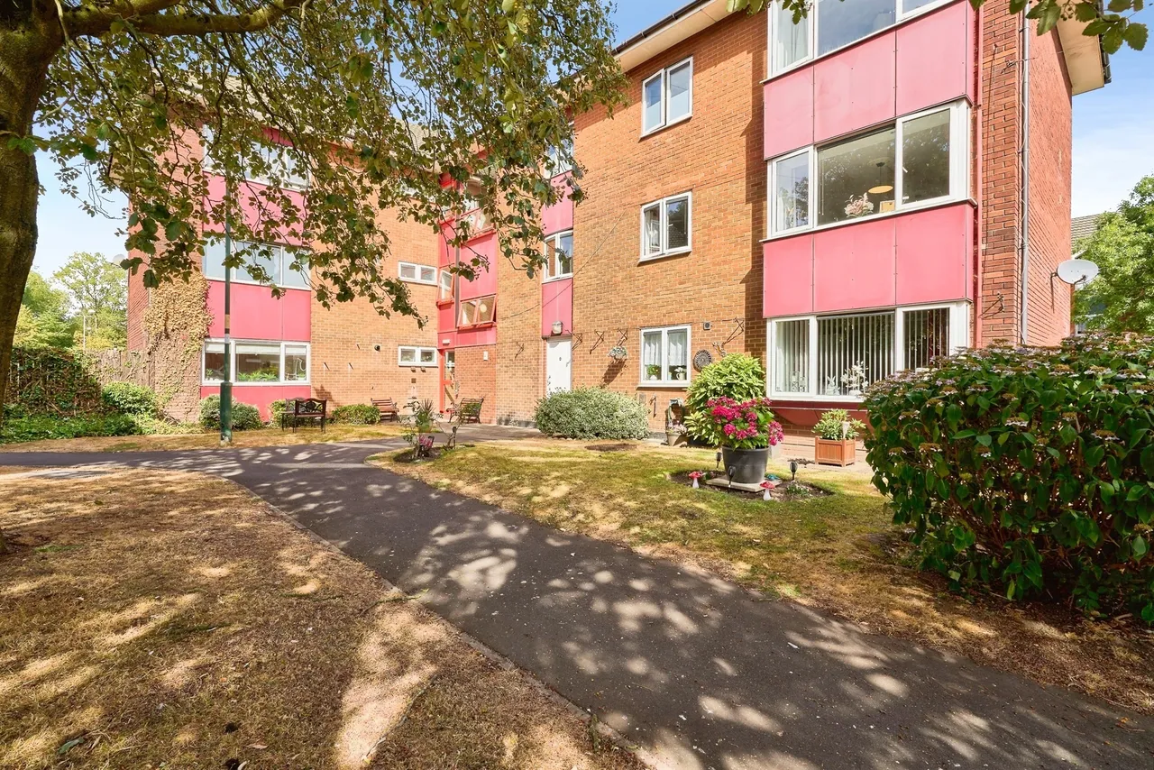 Cavendish Gardens, Walsall, WS2, photo 4