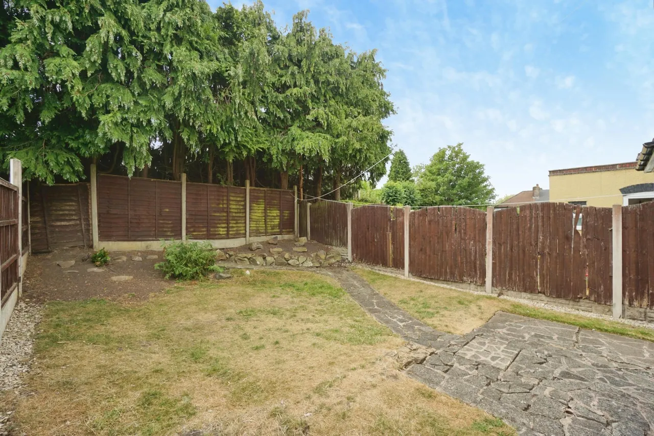 Oakham Drive, Dudley, DY2, photo 4