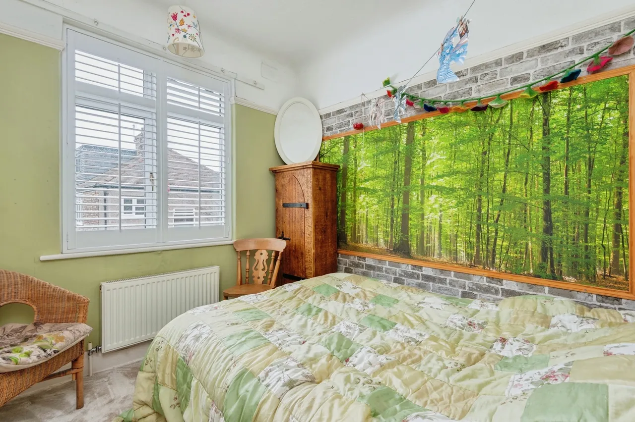 Aigburth Road, Liverpool, L19, photo 18