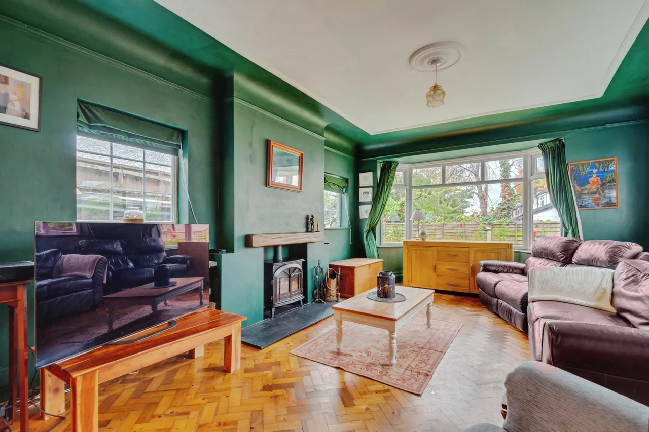 Aigburth Road, Liverpool, L19, photo 6