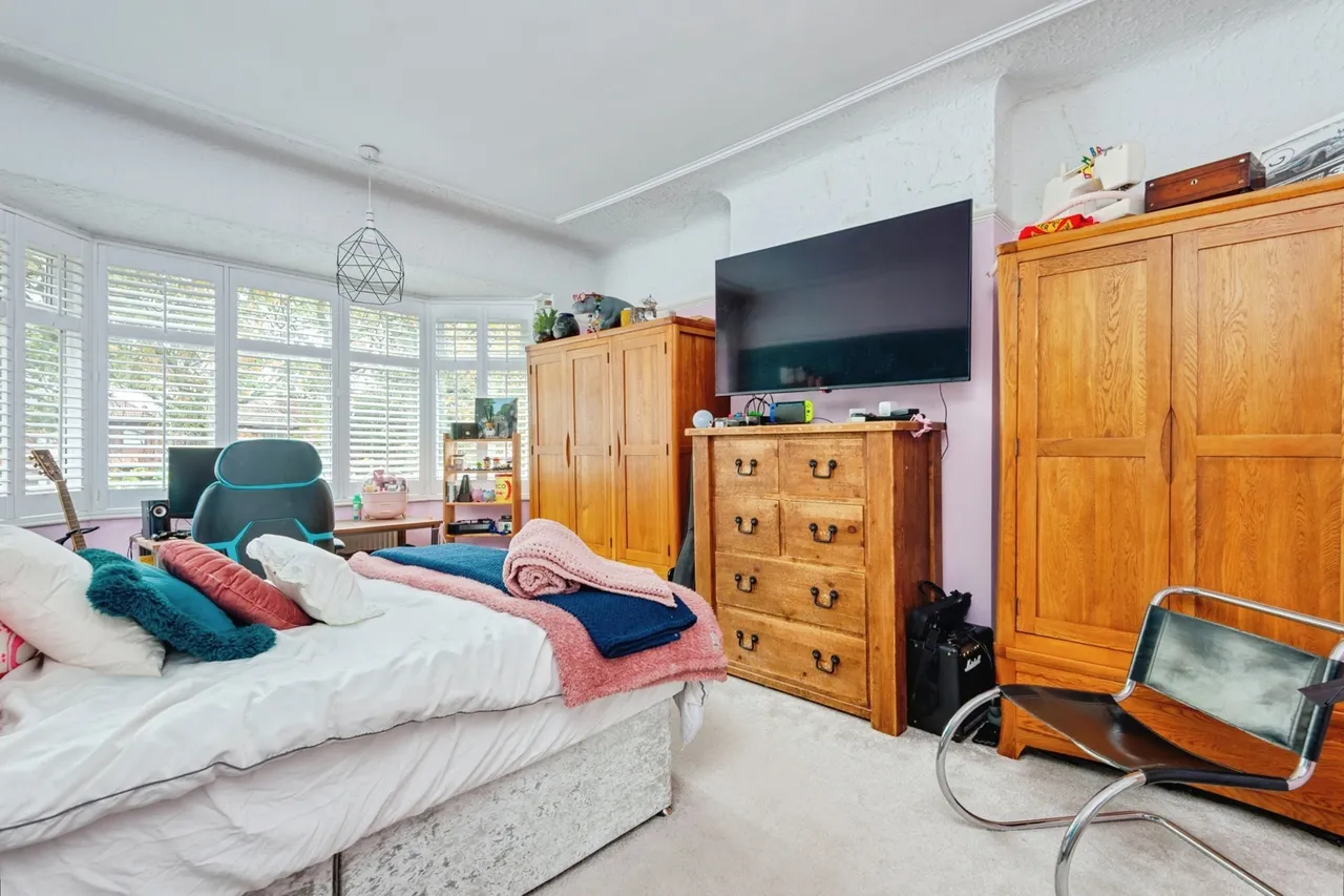 Aigburth Road, Liverpool, L19, photo 17
